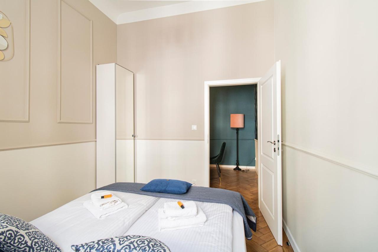 Modern Apartments Pilsudskiego Street Cracovia Exterior foto